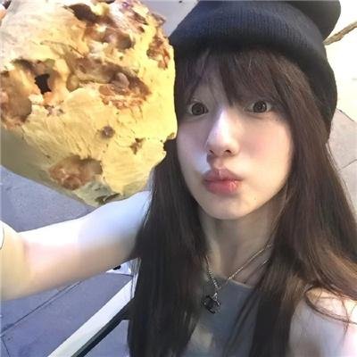为黛茜小姐开车海报