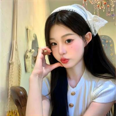 极地熊踪海报